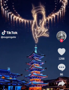 壮大なドローンライトショー